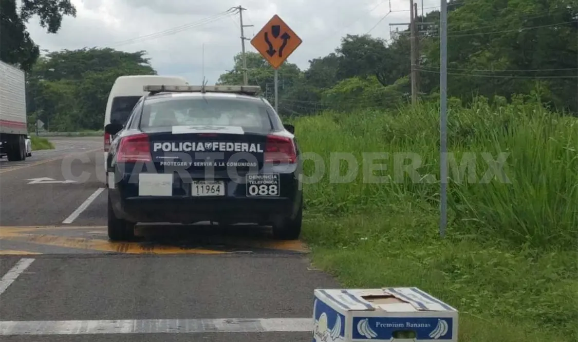 Transportistas denunciaron que los abusos por parte de las autoridades federales ocurren a todas horas. Ramón García / CP