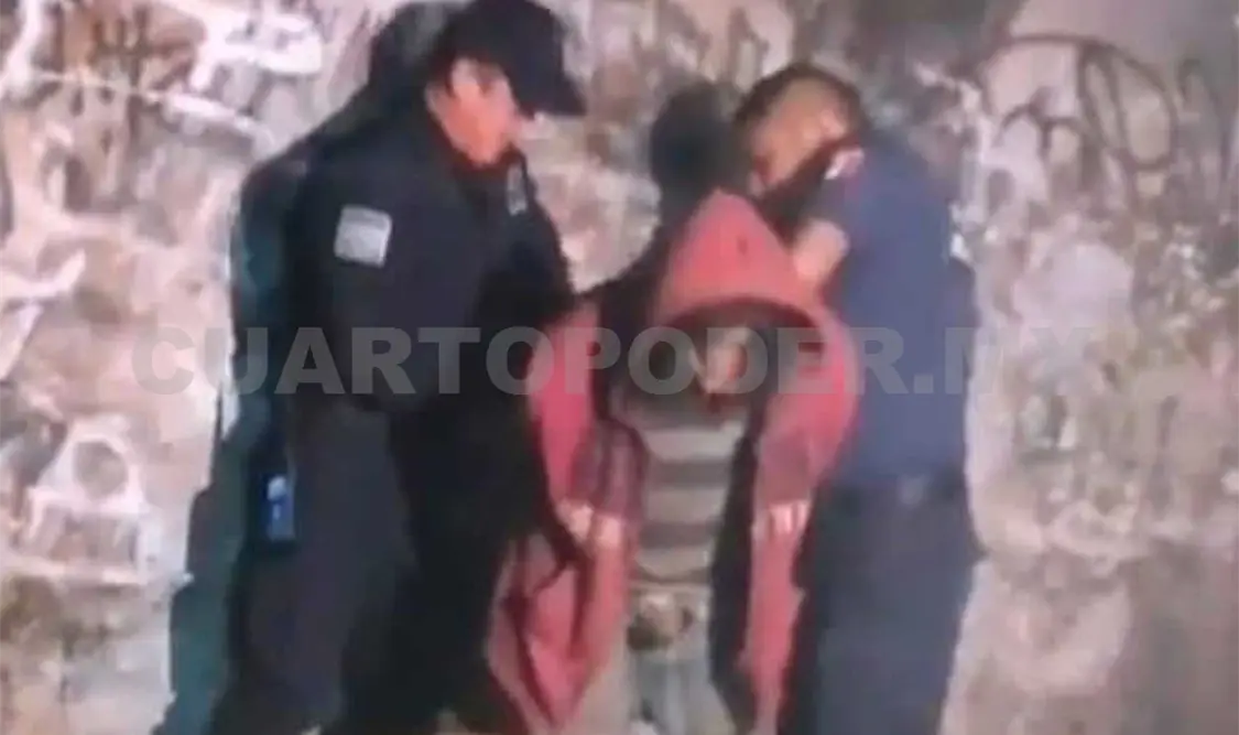 La Policía Municipal detuvo al hombre, quien portaba un cuchillo. Manuel Martínez / CP