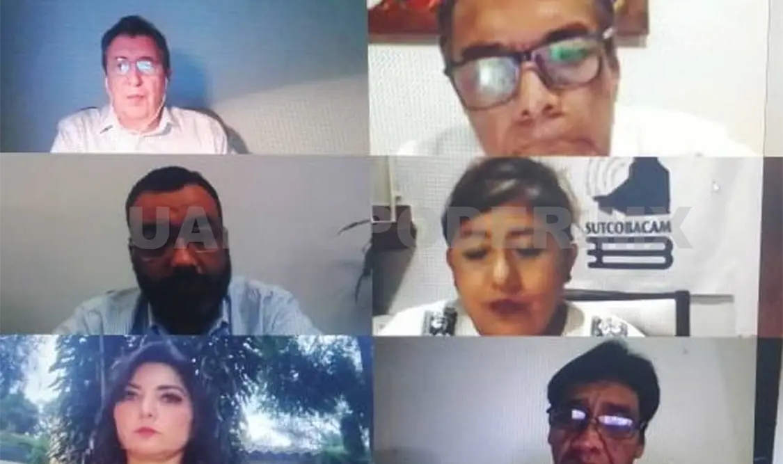 Maestros pidieron la intervención del presidente López Obrador para que atienda la problemática. Ramón García / CP