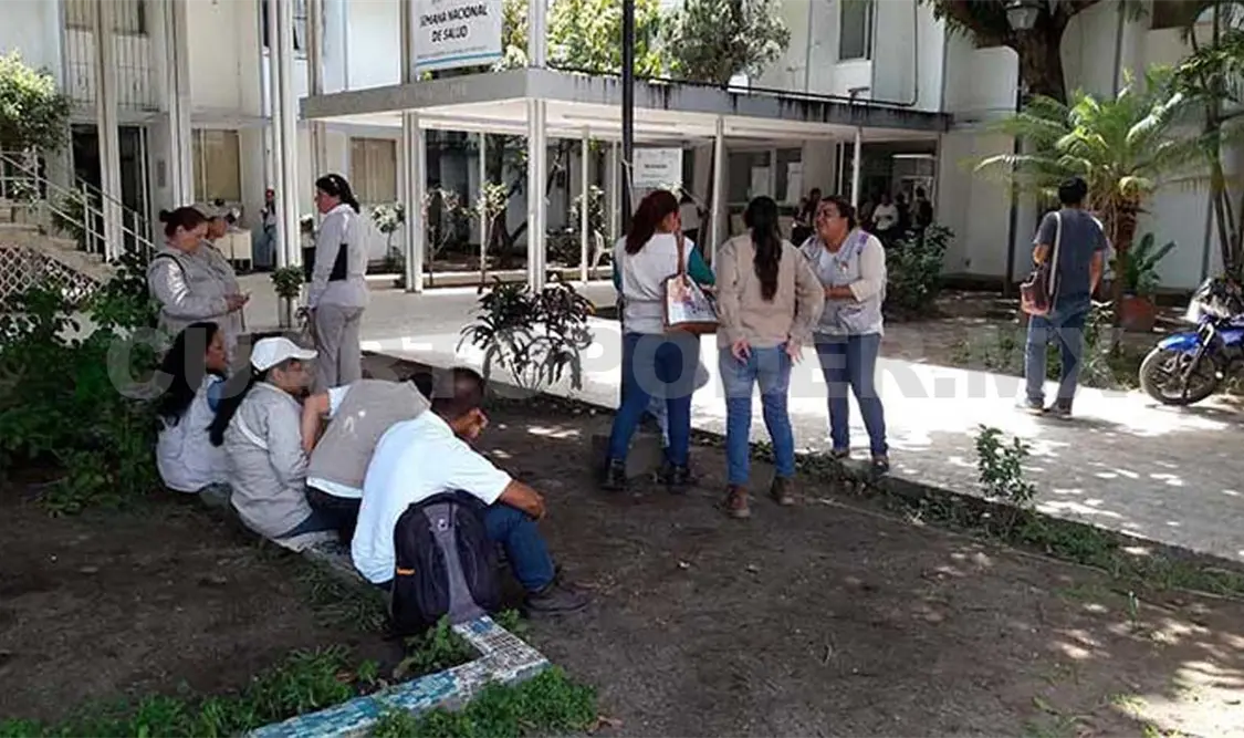 La alcaldesa Rosa Irene Urbina y autoridades de Tapachula dieron el banderazo de inicio de las obras. CP