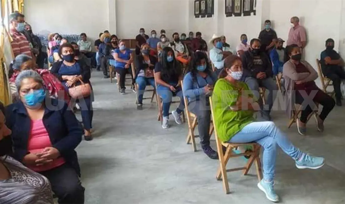 En la reunión se expuso las medidas sanitarias que se adoptarán una vez que abra el centro de abastos. Manuel Martínez / CP