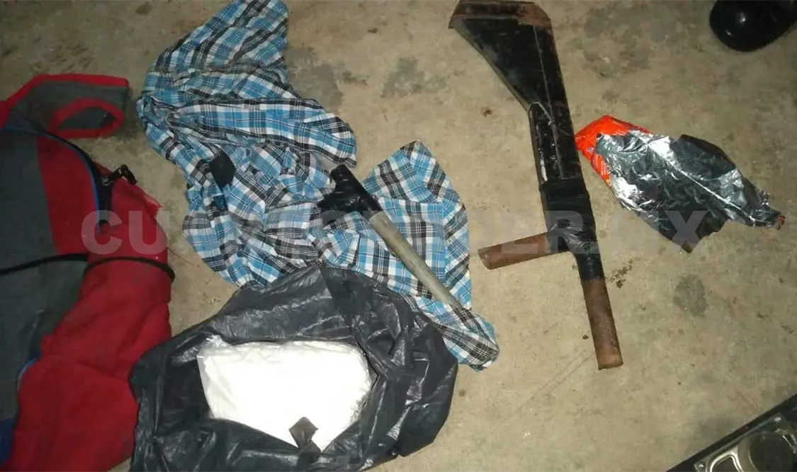 Al catear el domicilio encontraron un arma hechiza conocida como “chimba”. CP