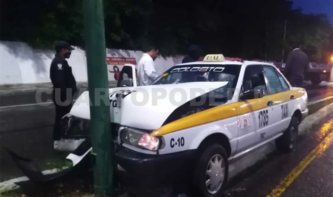 El accidente ocurrió alrededor de las 06:20 de la mañana cuando la unidad se desplazaba de oriente a poniente de la ciudad. Ulises López / CP