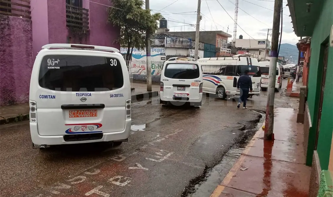 Las unidades fueron atravesadas en las calles de la ciudad. Manuel Martínez / CP