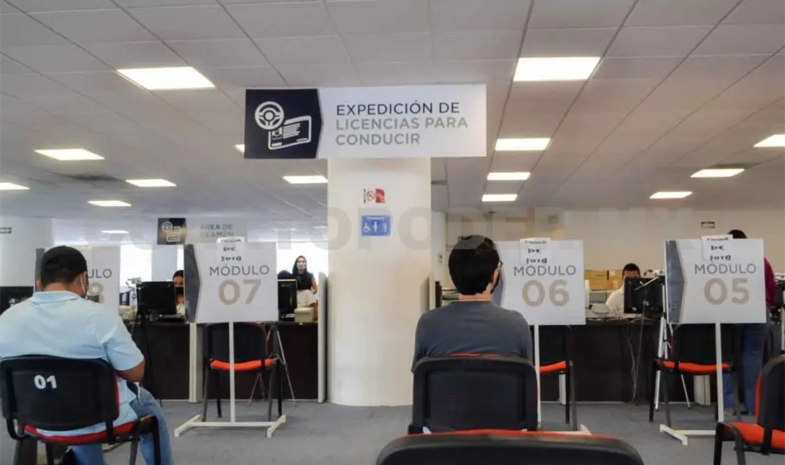 Sólo Hacienda puede expedir licencias de manejo