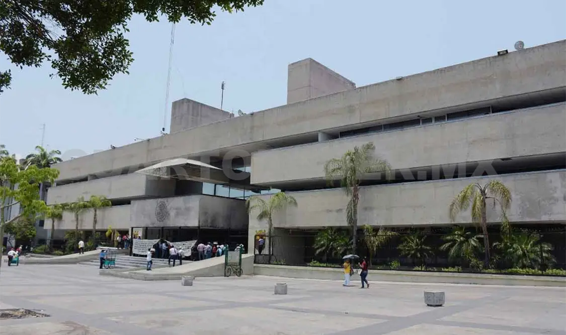 Amplían suspensión de labores para burócratas