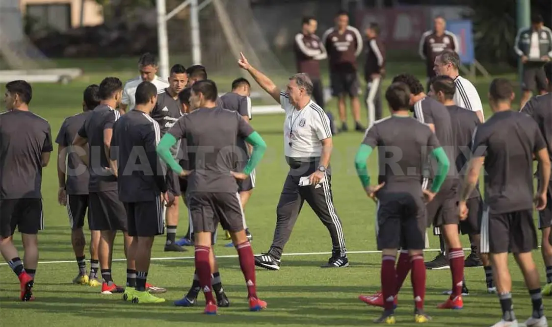 Gerardo Martino va con chicos y regresos
