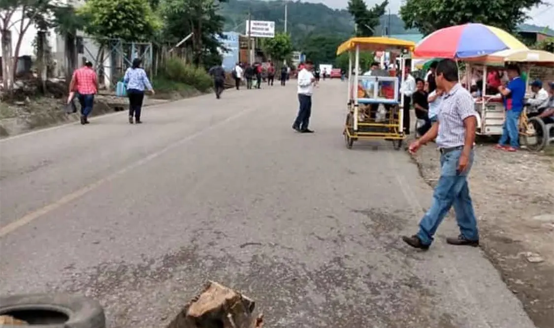 Protestan contra alcalde de Frontera Comalapa