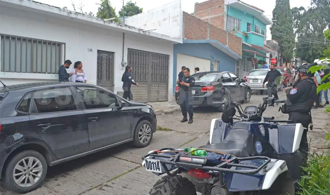 Delincuentes roban 270 mil pesos a mujer