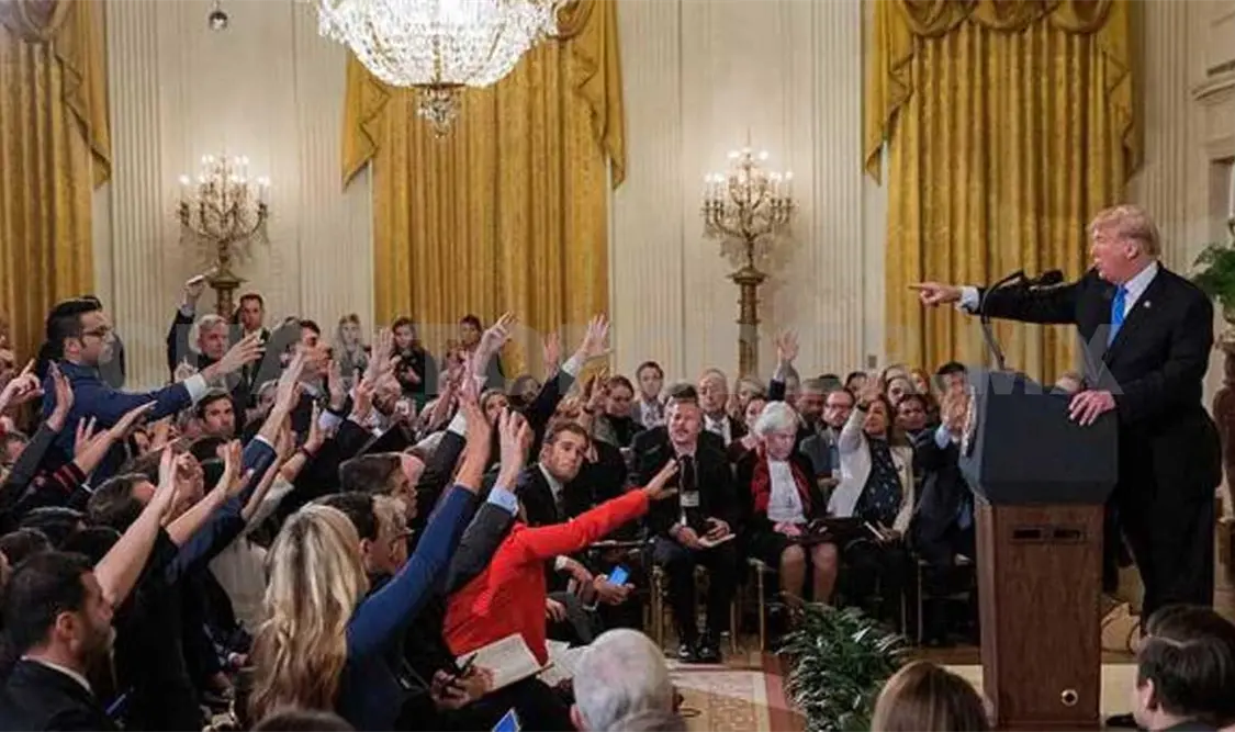 Trump, internado tras contagio por Covid-19