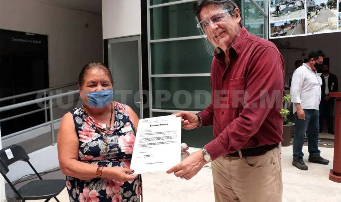 Entrega Carlos Morales 67 escrituras públicas