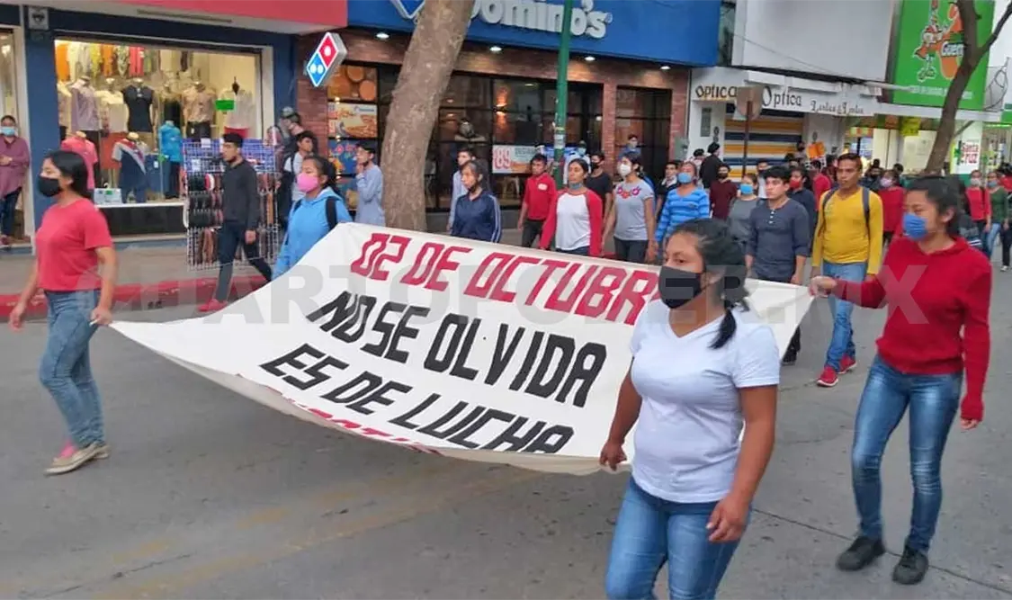 Marchan en la capital