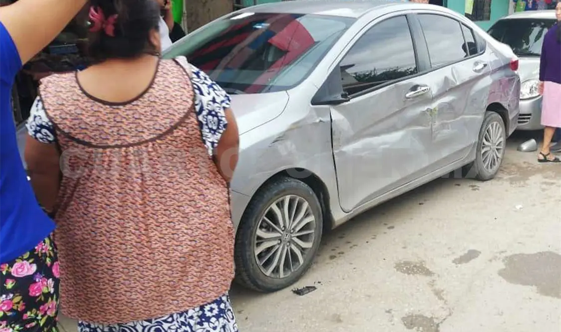 El automóvil Honda tipo City fue el que mayores daños presentó. José Ortega / CP