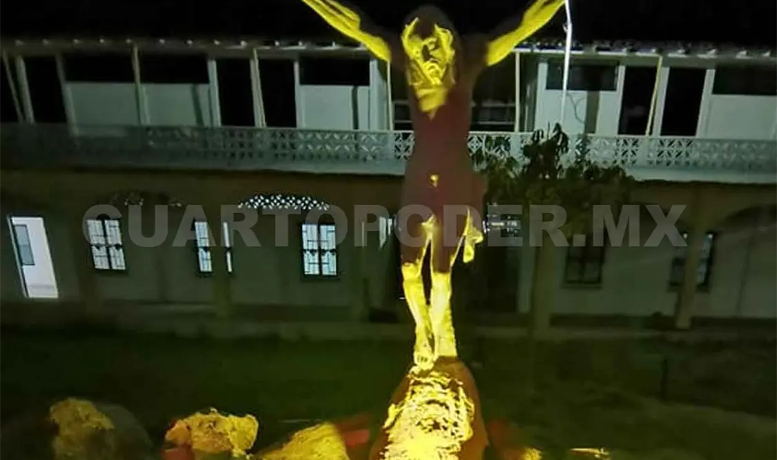 Escultor realiza fuente del Sr. de la Misericordia