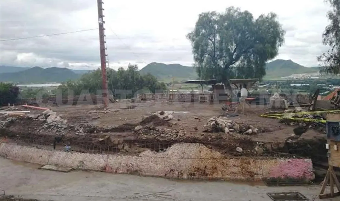 Hallan piso y muro de hace 900 años