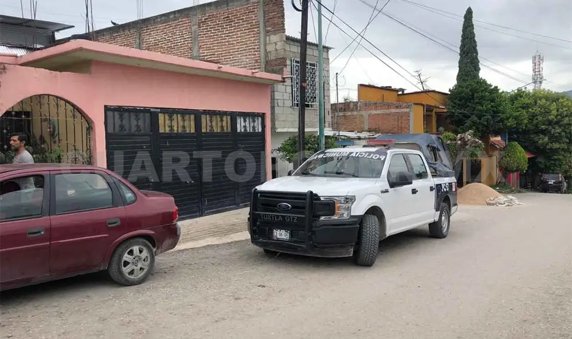 Arrebatan 29 mp a mujer en su casa