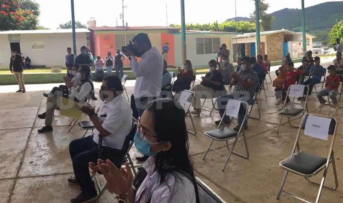 Llevan internet a colonias populares