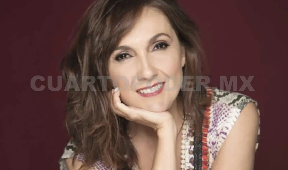 Sandra Burgos recibe premio de dramaturgia