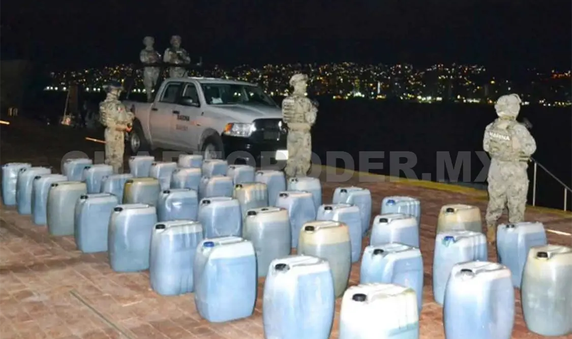 Aseguran dos mil litros de gasolina