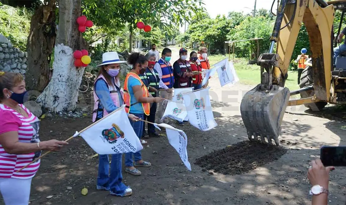 Invierten en obras viales para beneficio social