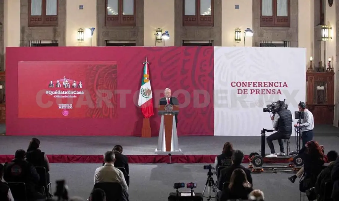 AMLO acusa a “prensa conservadora” de campaña