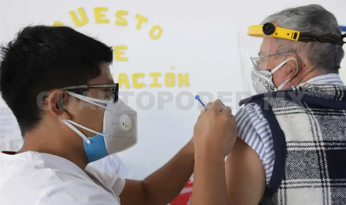 El objetivo es inmunizar a personas mayores de 60 años, mujeres embarazadas y niños. Twitter