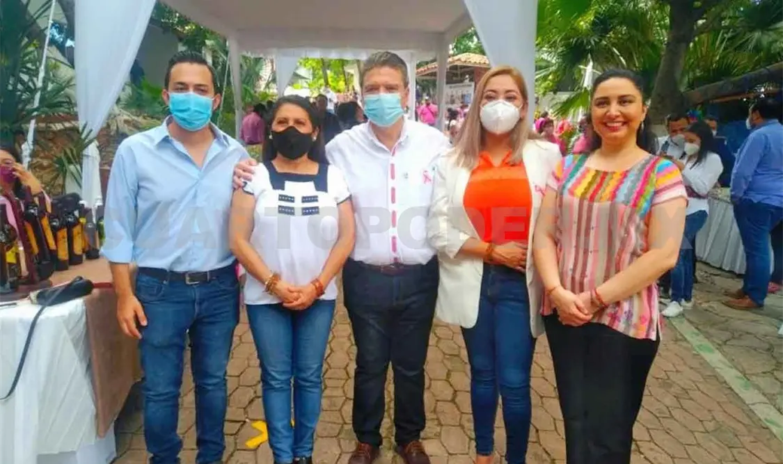 Participa Congreso en Expo Venta Artesanal