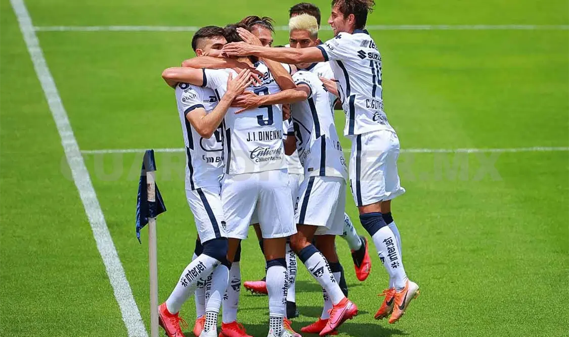 Una pifia salva a los Pumas ante Toluca
