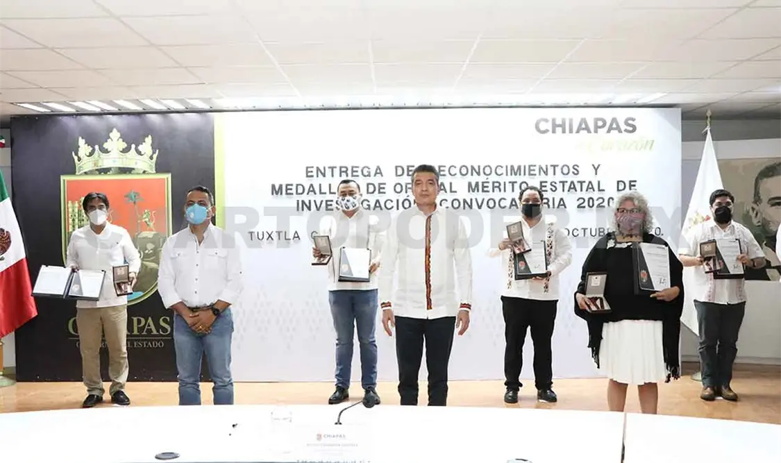 Otorgan premio al Mérito Estatal de Investigación