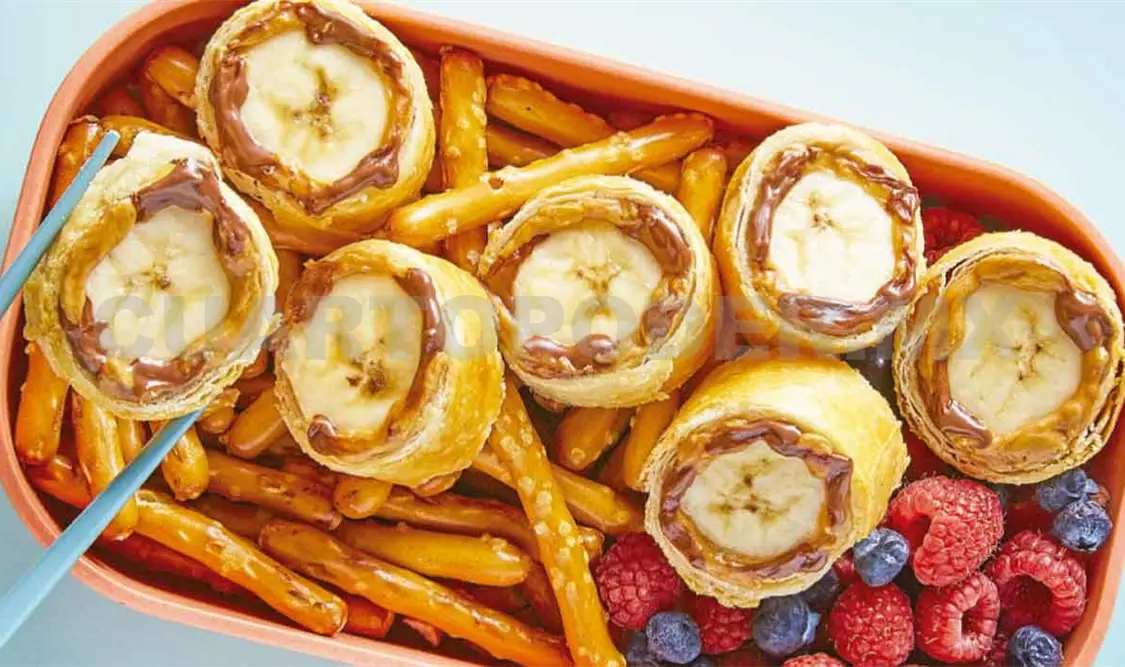 Rollitos de plátano con pretzels