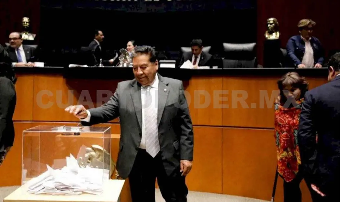 FCH: senador falleció por “capricho presidencial”