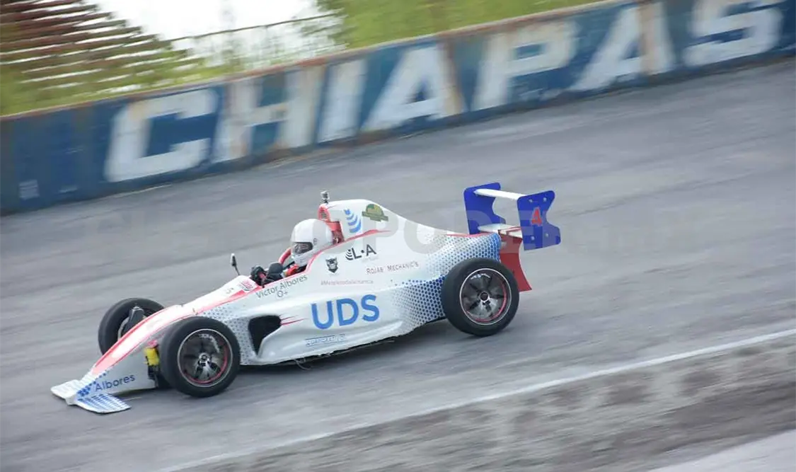 Rabbits Fórmula 1.8 hizo vibrar el óvalo
