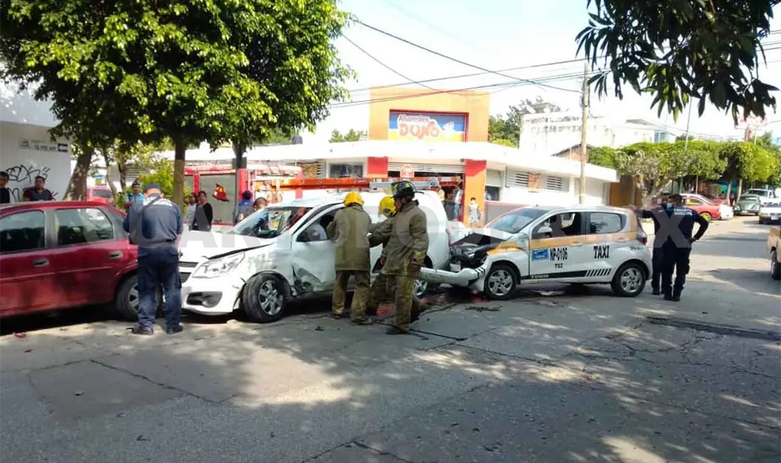 No respetaron el Uno x Uno y terminaron colisionando