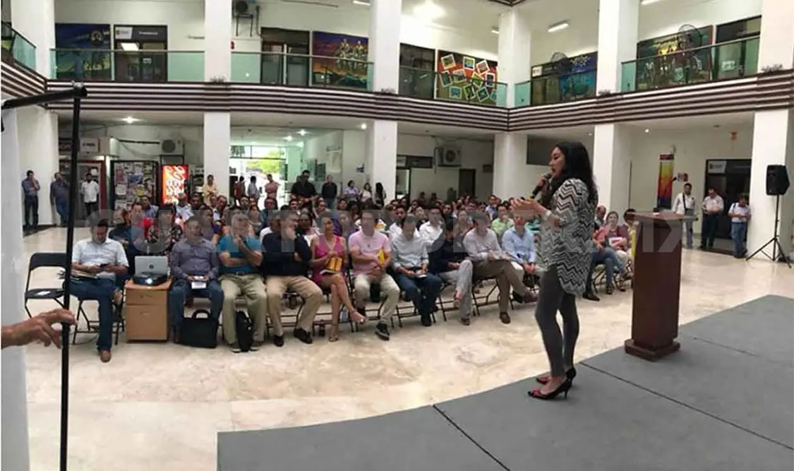 Abren Concurso de Oratoria para Mujeres