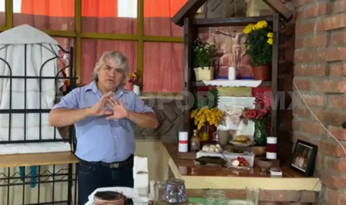 El maestro Rubén Anza, en el taller. Cortesía