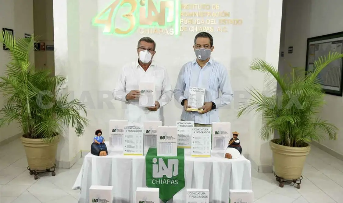 Recibe Unach donación de 200 tablets del IAP
