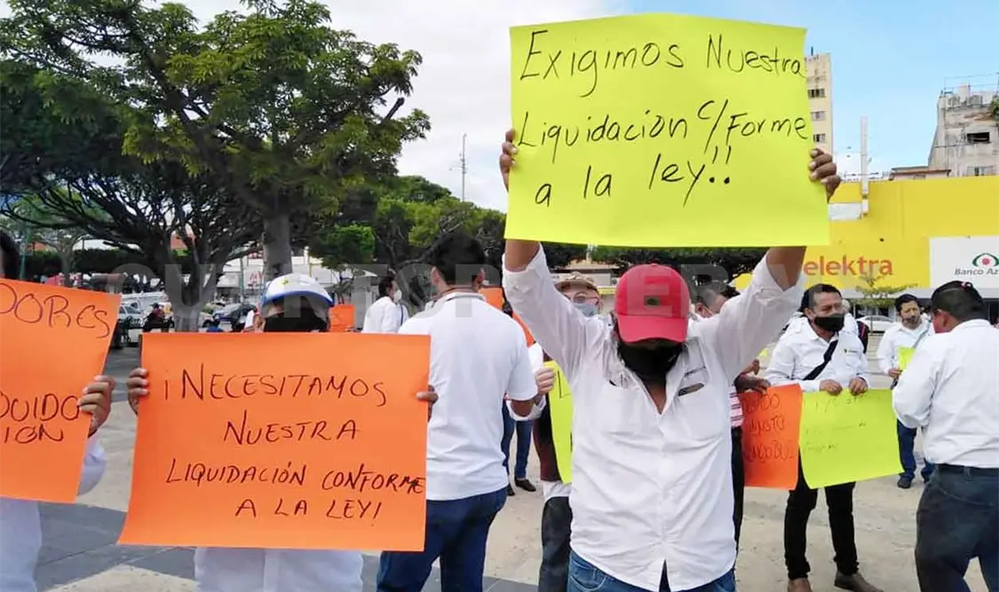 Exempleados exigen liquidación y aguinaldo