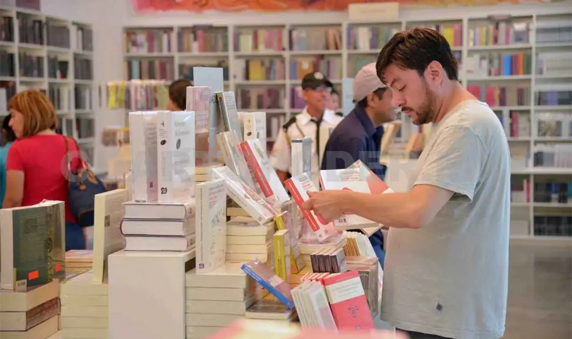 Librerías y papelerías cierran por crisis sanitaria