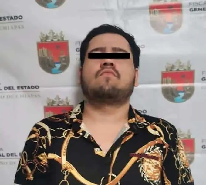 Detienen a sujeto que se hacía pasar como director de la Policía Auxiliar