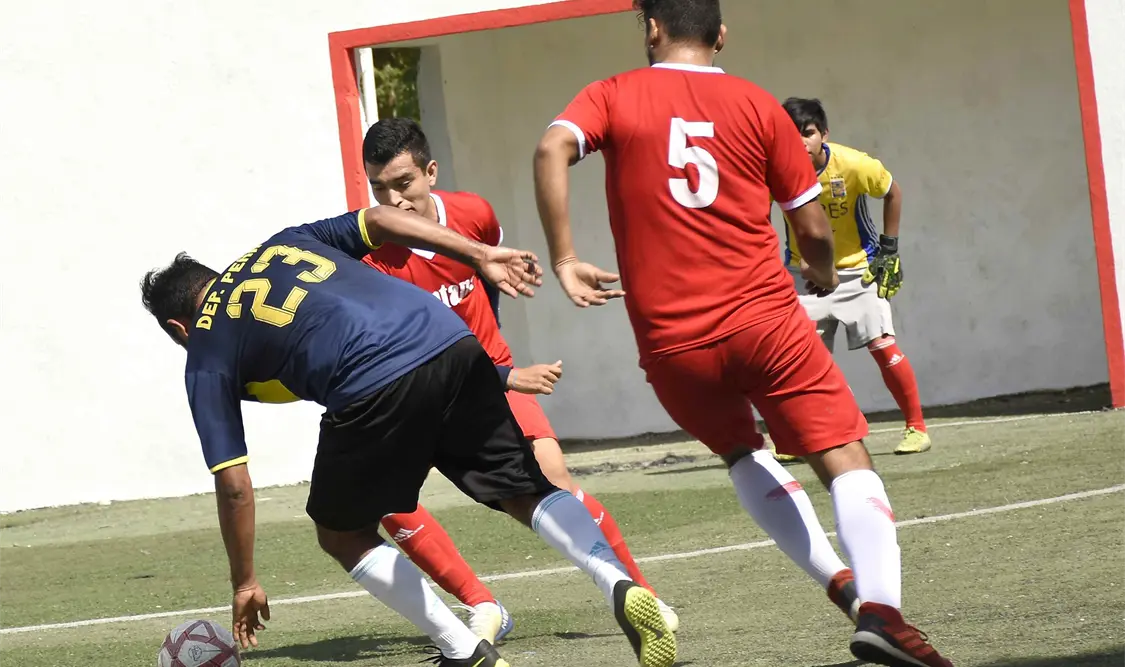 Los equipos que participan en el torneo dominical vuelven a la actividad. Guillermo Ramos/CP