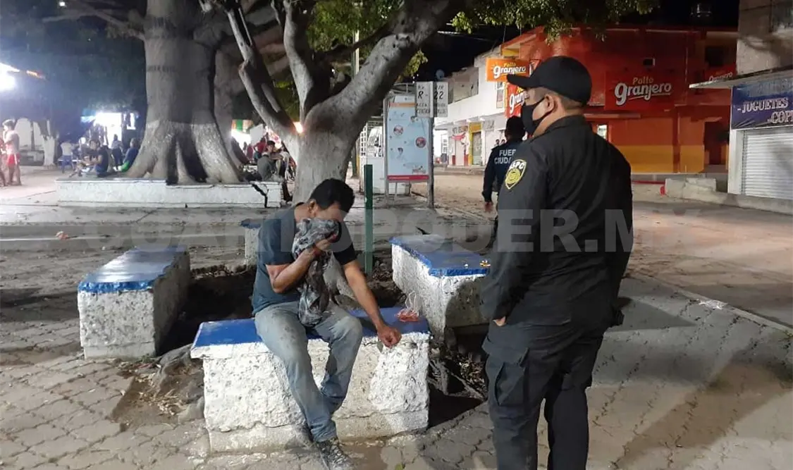 El joven terminó con una enorme herida en la cara, luego de que le dieran un navajazo que casi le saca el ojo. Ulises López / CP