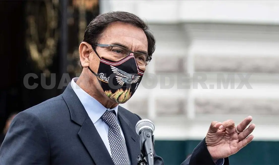 Vizcarra se presentó ayer en el Congreso para presentar su defensa. Twitter