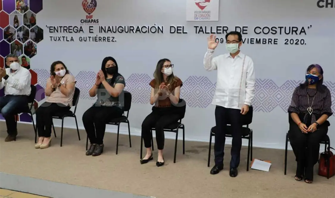 La directora del DIF Chiapas, Deliamaría González, agradeció el donativo del embajador de Taiwán en México. Cortesía