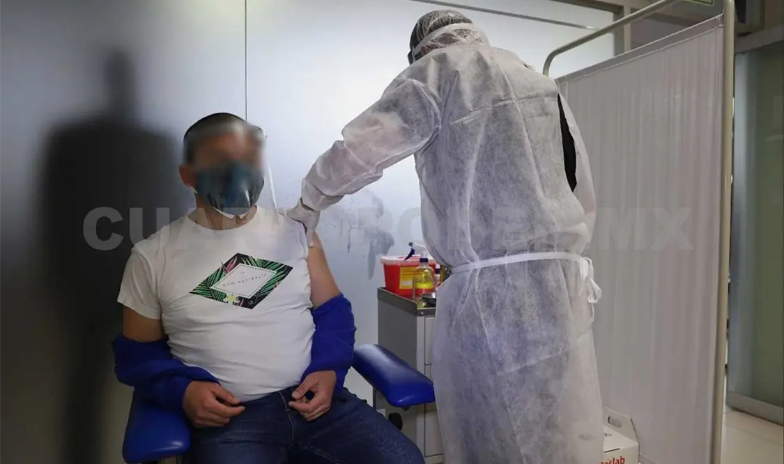 Tomarán una muestra de sangre y una naseofaringea para descartar que no tengan Covid-19. Twitter