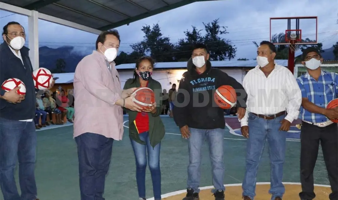 El presidente municipal Mariano Rosales agradeció el apoyo del gobierno. Cortesía