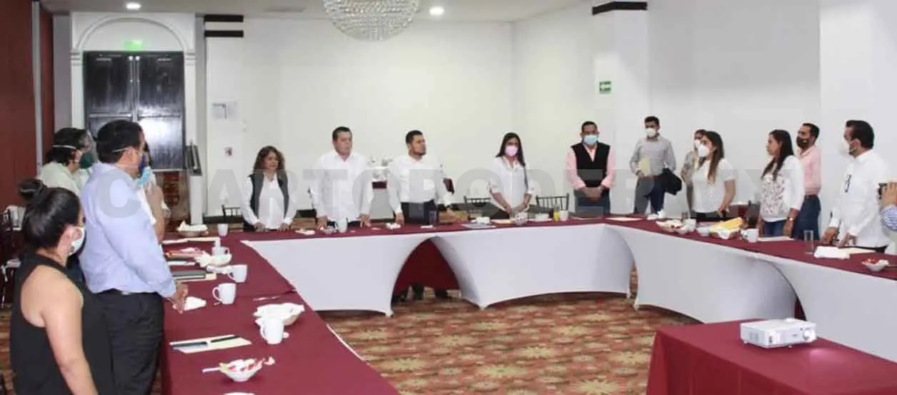 Redoblar esfuerzos en favor de la educación