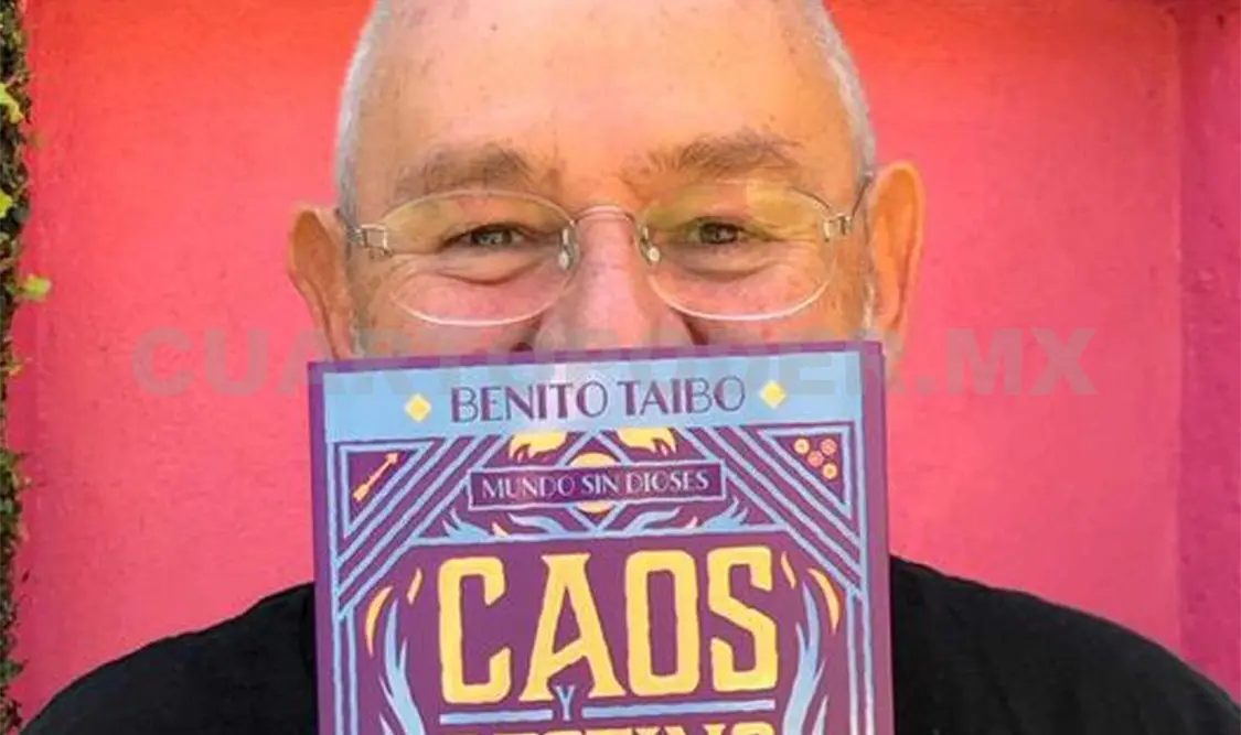 El escritor Benito Taibo dio conocer el título Caos y destino. Cortesía