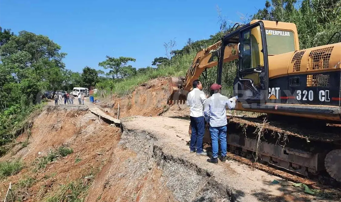 Autoridades recuperan 117 caminos dañados
