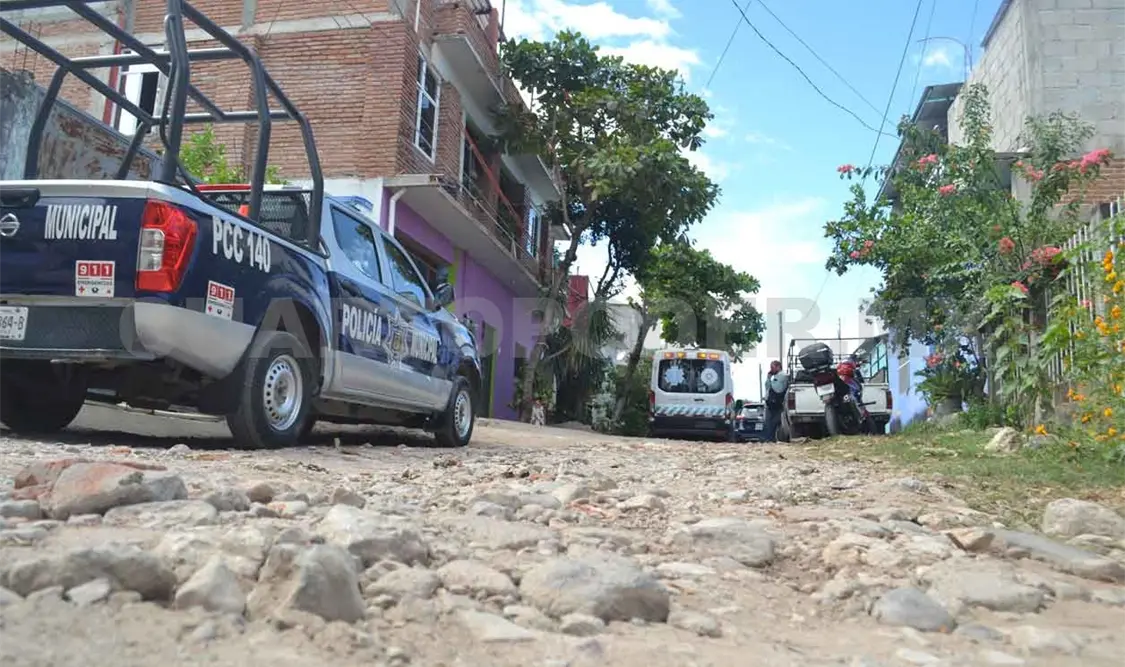 Hombre intenta ahorcarse pero logran desatarlo