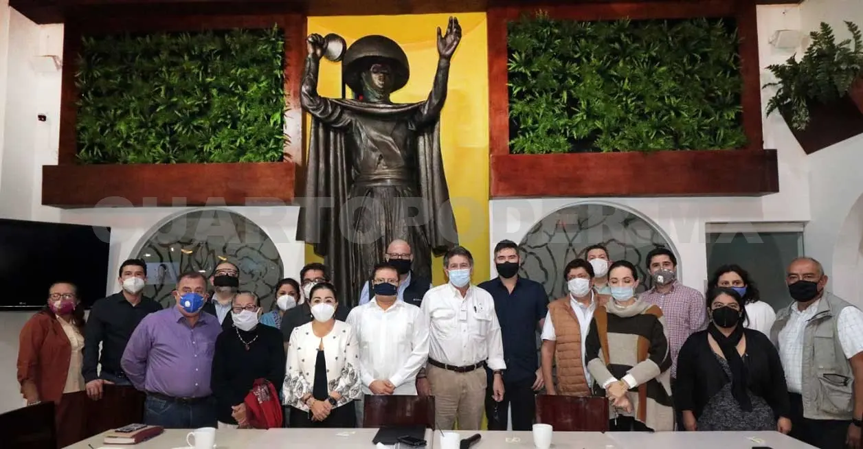 Alcalde se reúne con el sector hotelero